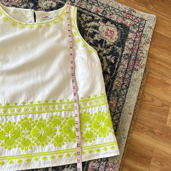 Vineyard Vines neon green and white embroidered sleeveless top size 10 - Picture 11 of 11